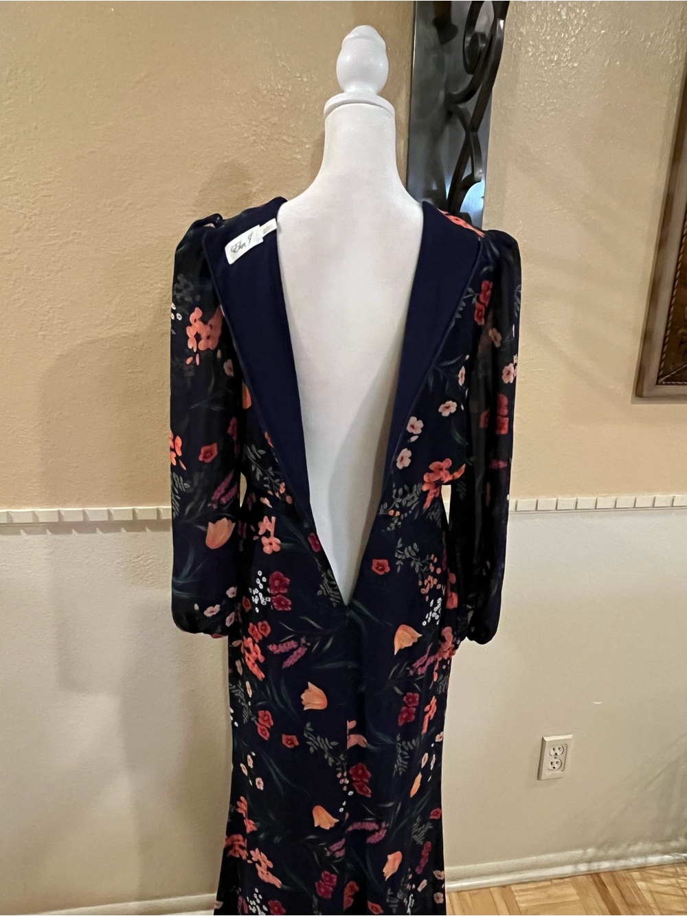 Eliza J Chiffon Floral Long Dress. Balloon long sleeve, slit, cascading ruffle 6 - Picture 12 of 16